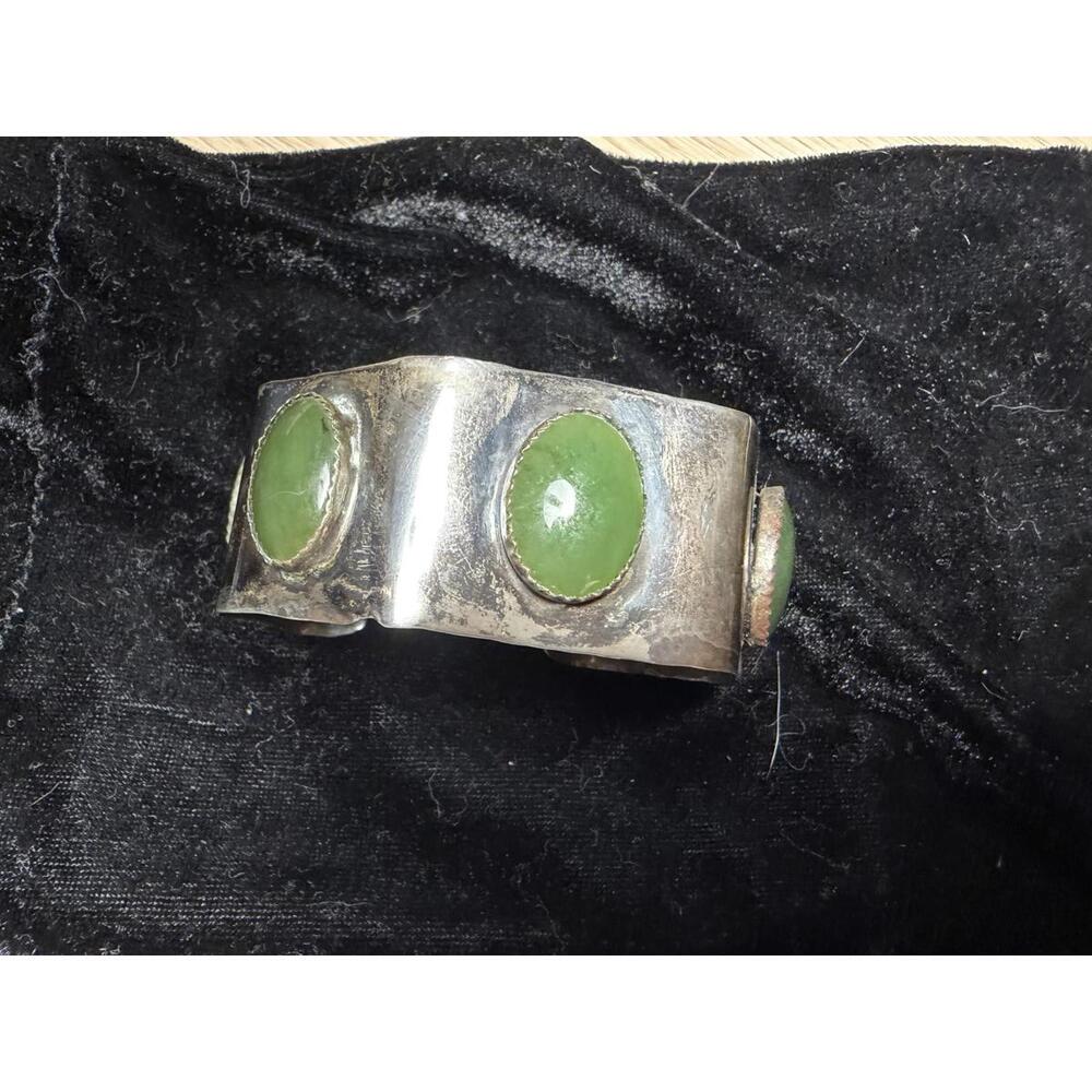 Vintage Wide Sterling Silver Green Nephrite Jade Cuff Bracelet